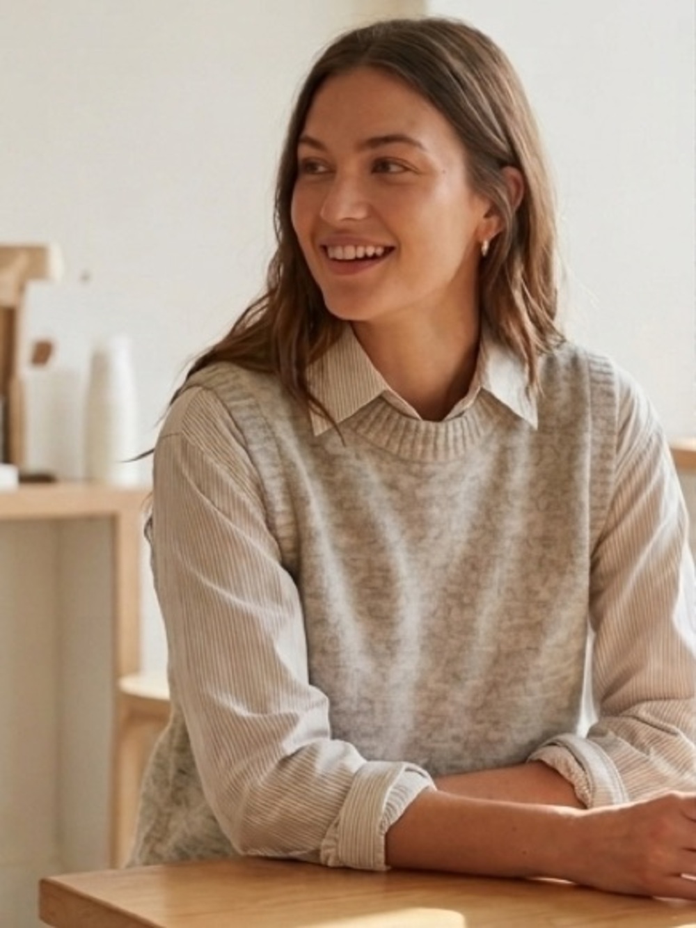Aritzia Wilfred sweater vest - Picture 3 of 9